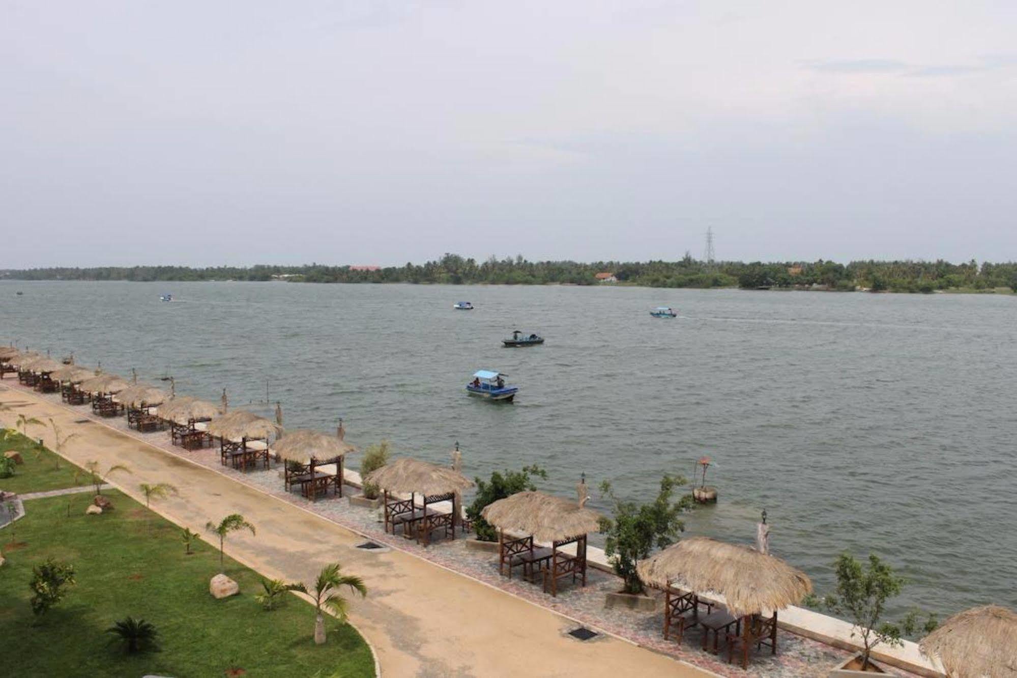 Hotel East Lagoon Batticaloa Exterior foto